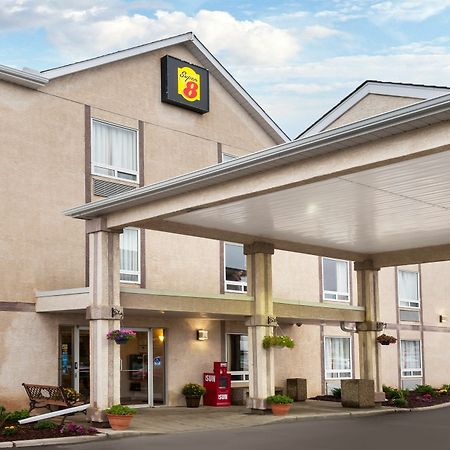 Homestay Express Airdrie Ngoại thất bức ảnh